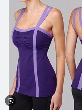 Lululemon Insight Tank Top in a purple colorway. Size 8
